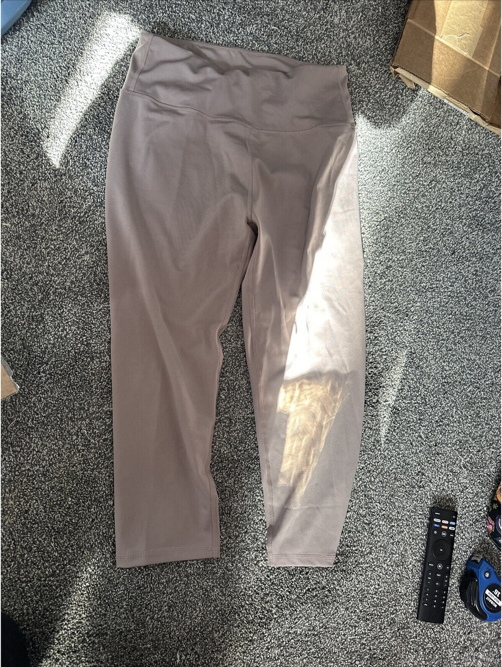 LA Society Capri XL Women’s Pants Beige Color